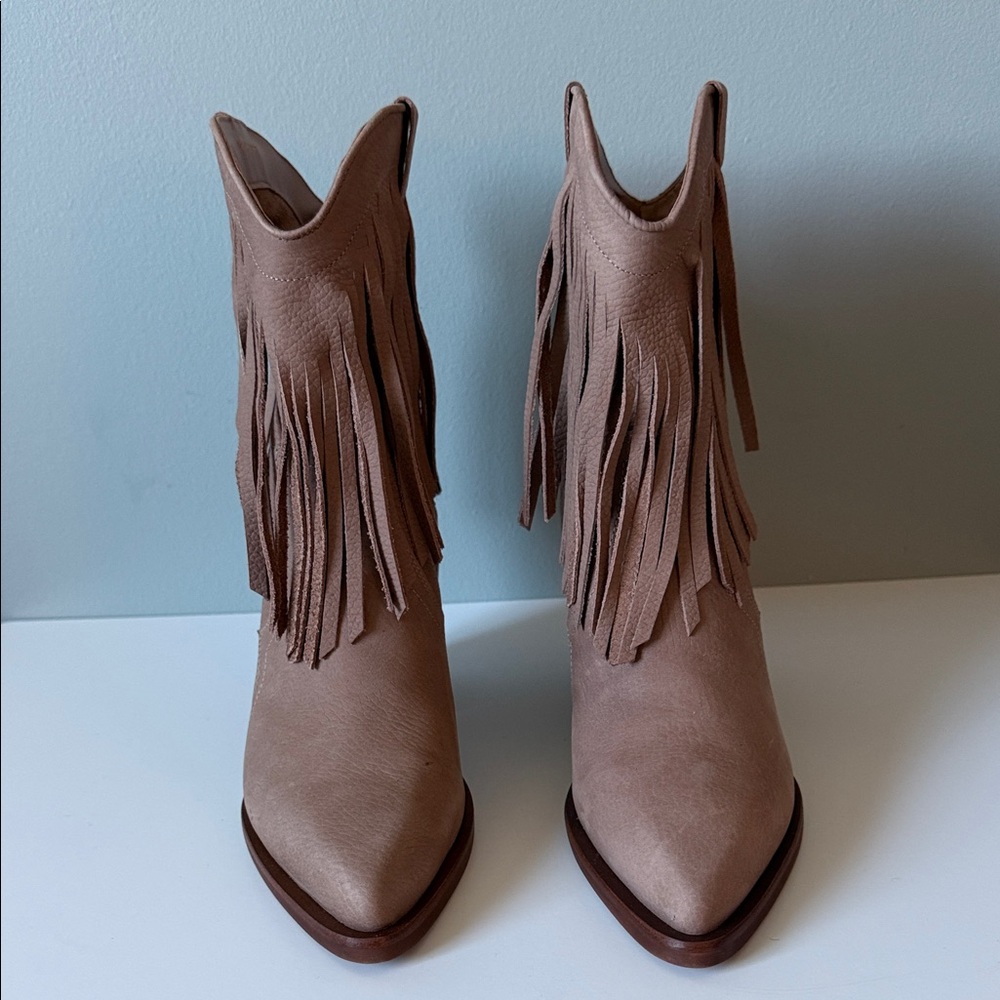 Dolce Vita Kaylie Fringe Western Bootie - Size 8.5